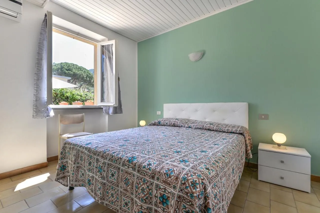 Il Quadrifoglio 2 Apartment Procchio