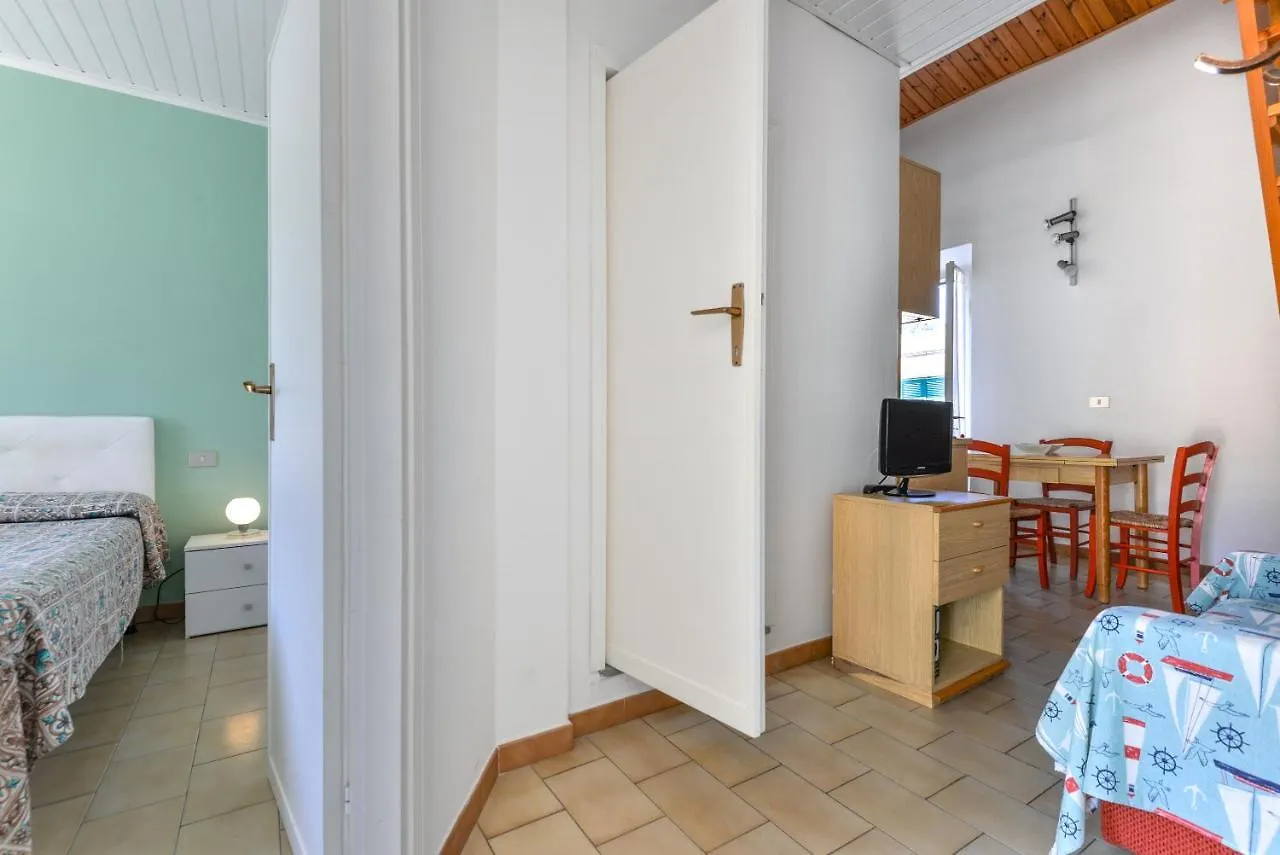 Il Quadrifoglio 2 Apartment Procchio